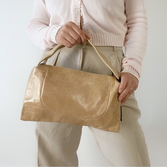 gianni chiarini Handbags - NWT GIANNI CHIARINI Creamy Tan Leather Small Hobo Handbag